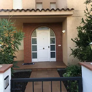 https://casa-veurs-girona-montilivi.topcostabravahotels.com